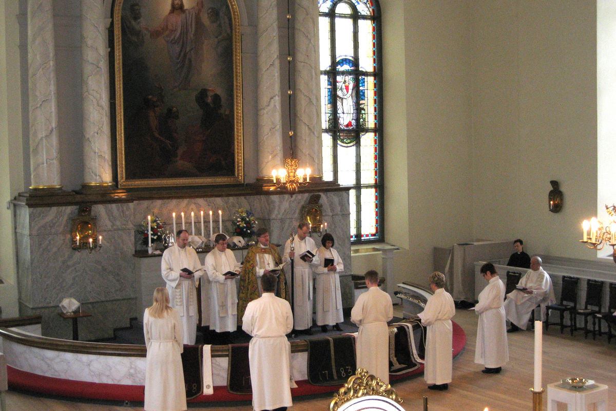 Ordinaatio Tuomiokirkossa v.2007 Kuvaaja Juha Saastamoinen_L.jpg