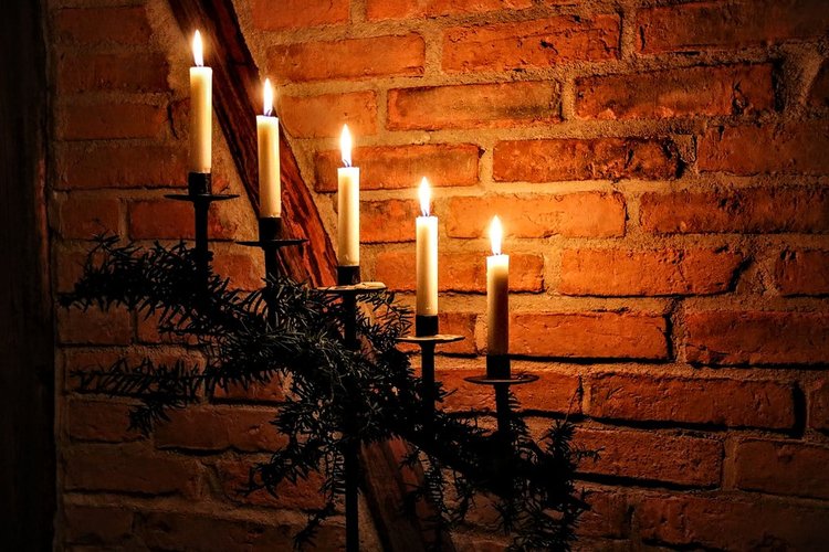 Taas kaikki kauniit muistot -hyväntekeväisyyskonsertti Taas kaikki kauniit muistot -hyväntekeväisyyskonsertti