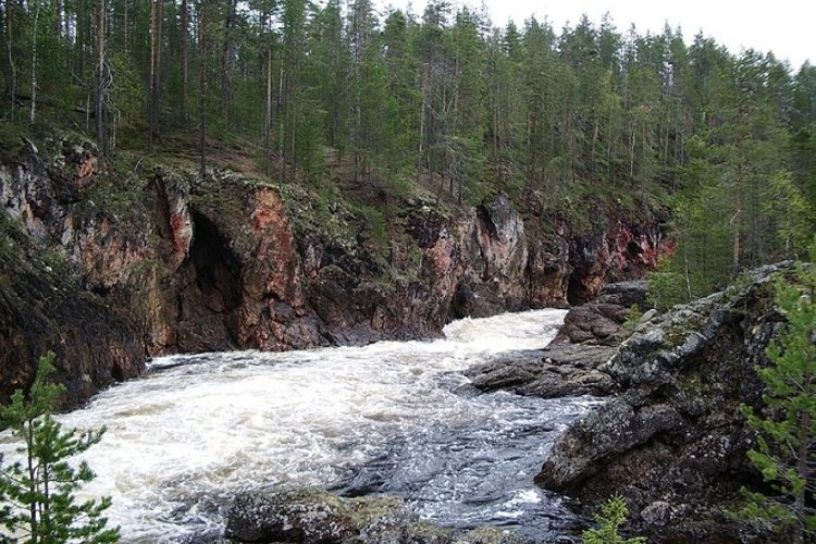 Oulujoen nuorten vaellus Oulujoen nuorten vaellus
