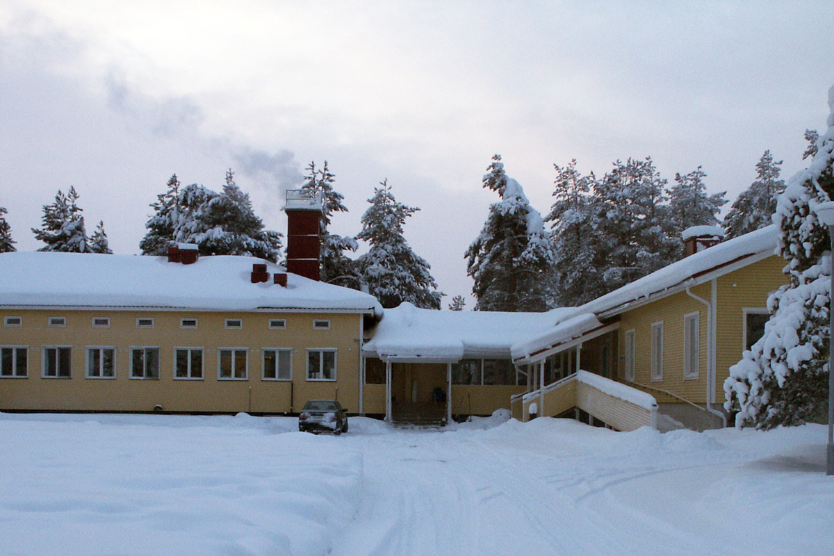 Juuman leirikeskus talvella.