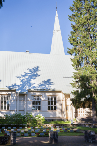 Kuvassa Oulujoen kirkko