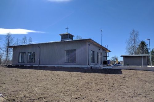 Kuvassa Ylikiimingin uusi seurakuntatalo.