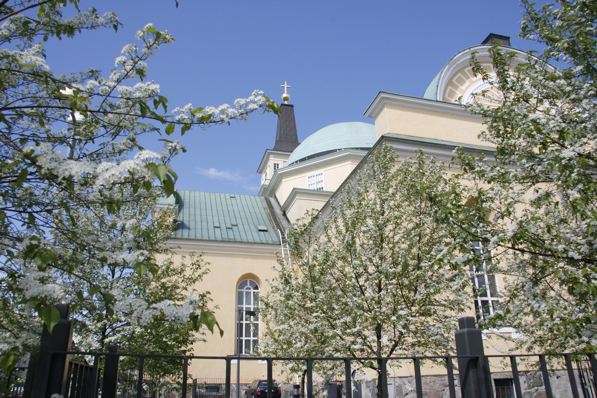 Oulun tuomiokirkko ulkoa kes_07_L.jpg