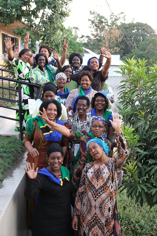tansanialaiset naiset-0_M.jpg
