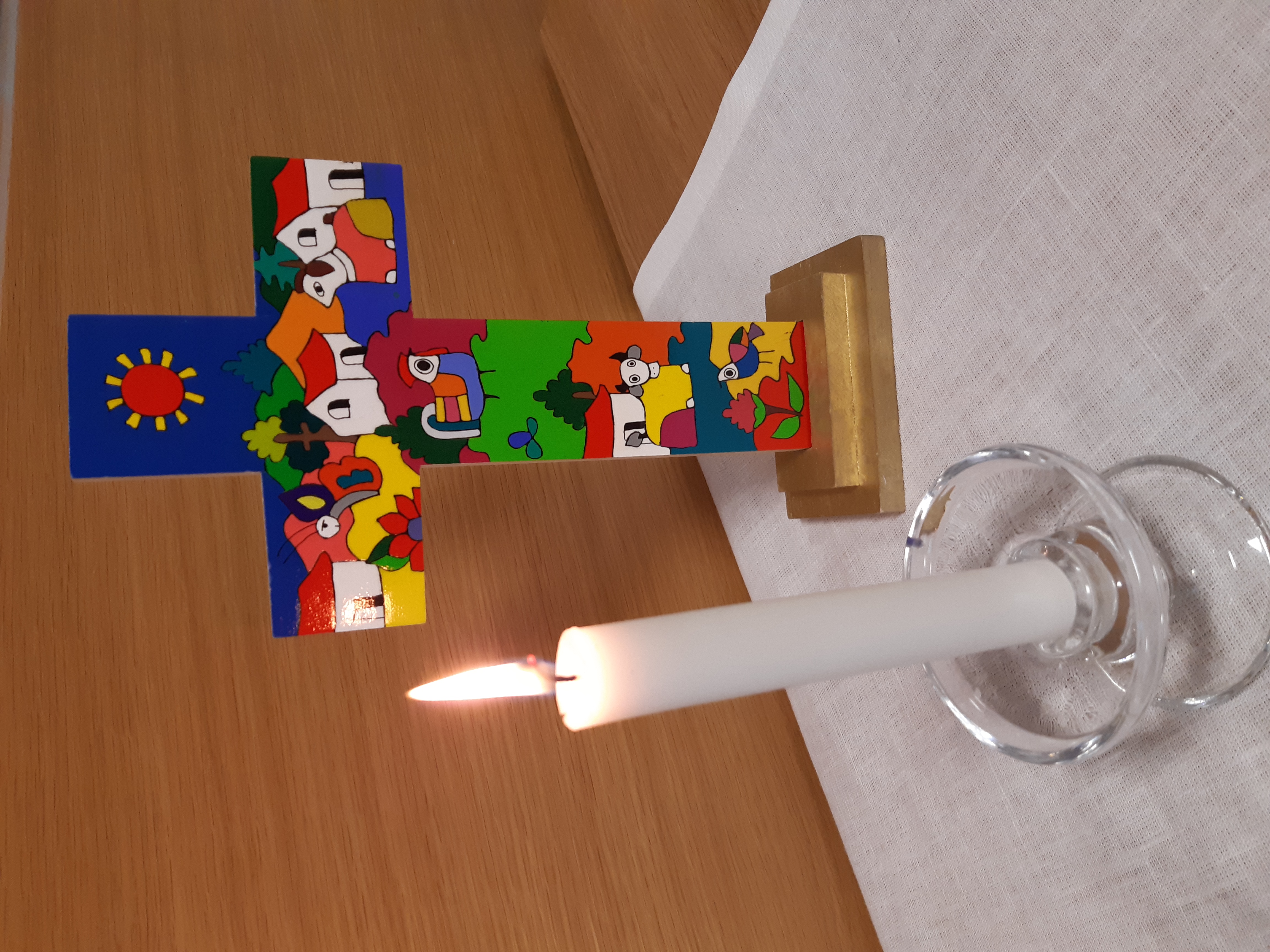 Kynttilä ja risti