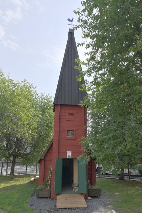 Perhepyhäkoulu Pikku-Sofian kirkossa Perhepyhäkoulu Pikku-Sofian kirkossa