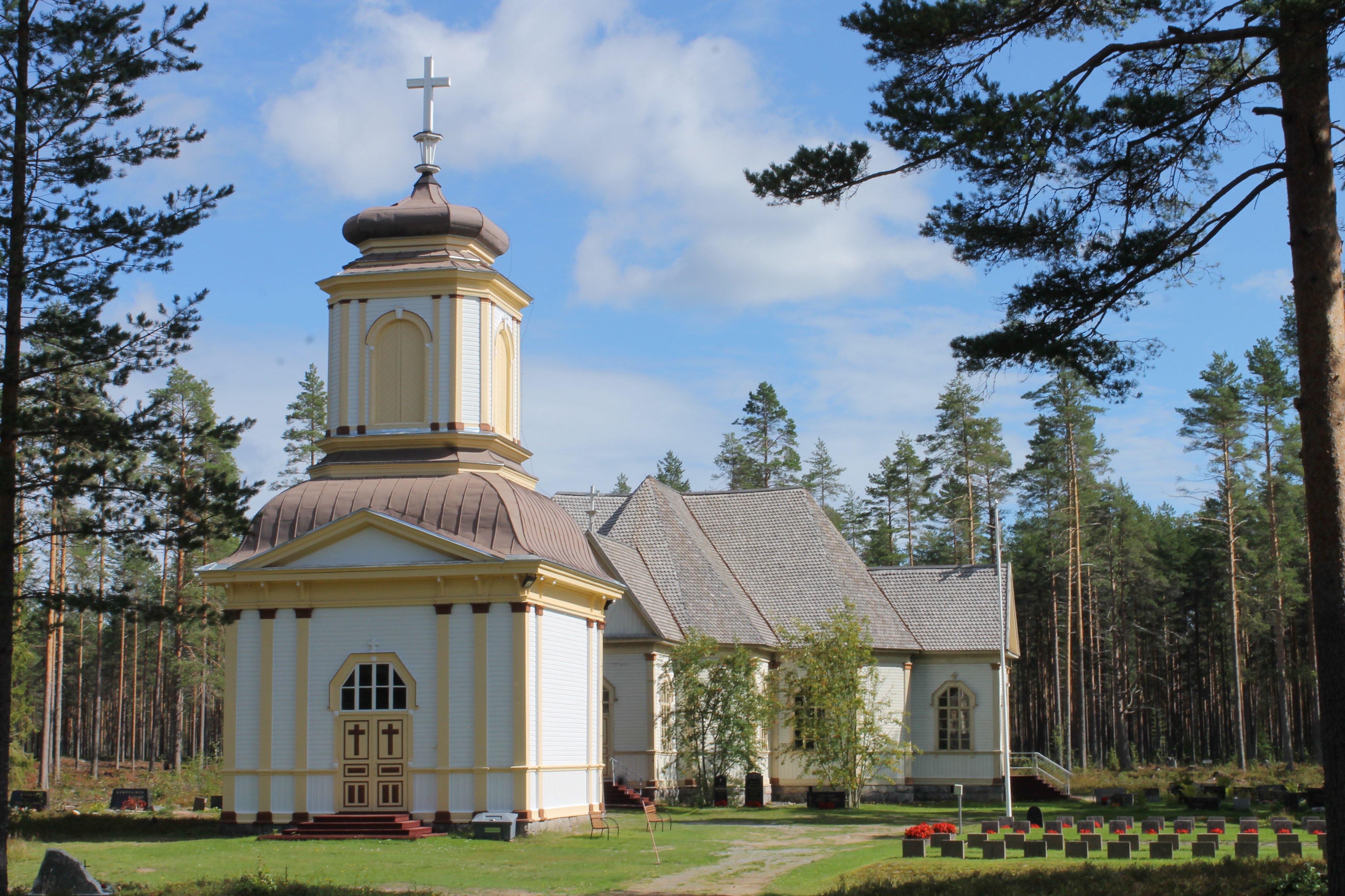 Säräisniemi church